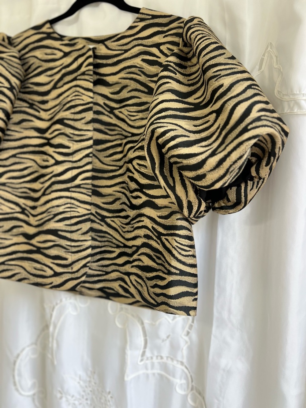 H&M Zebra Jacquard Puff Sleeve Jacket Gold Black Cropped Blazer Size L - Picture 6 of 12